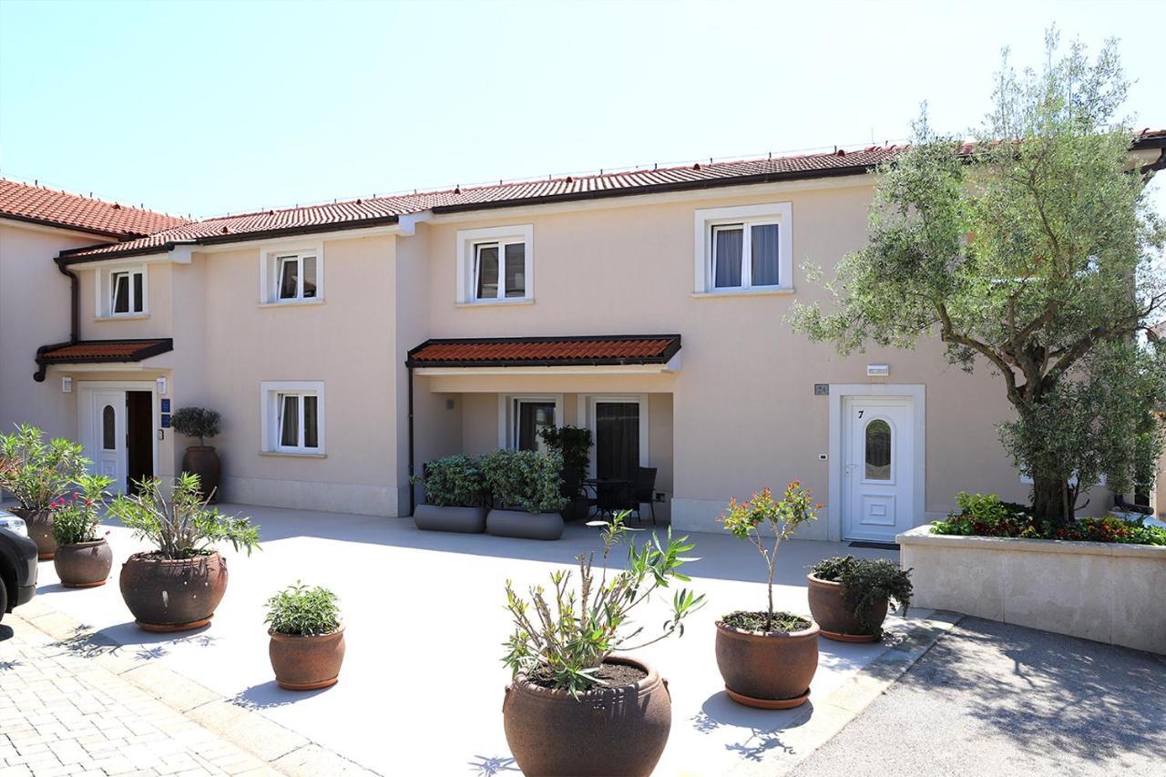 מאלינסקה Hotel Villa Margaret מראה חיצוני תמונה