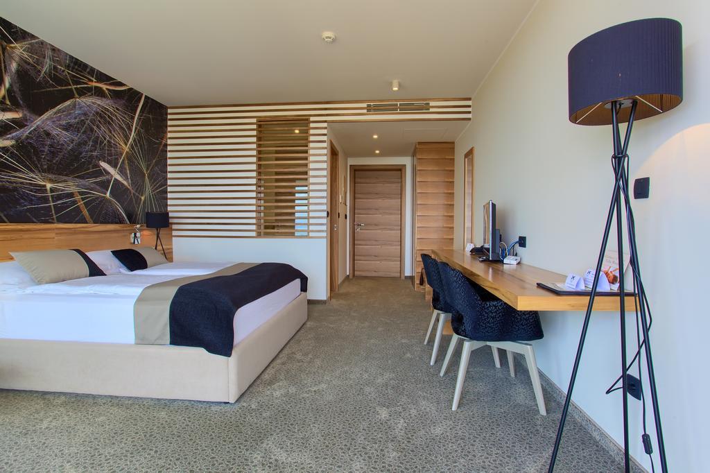 מאלינסקה Hotel Villa Margaret מראה חיצוני תמונה