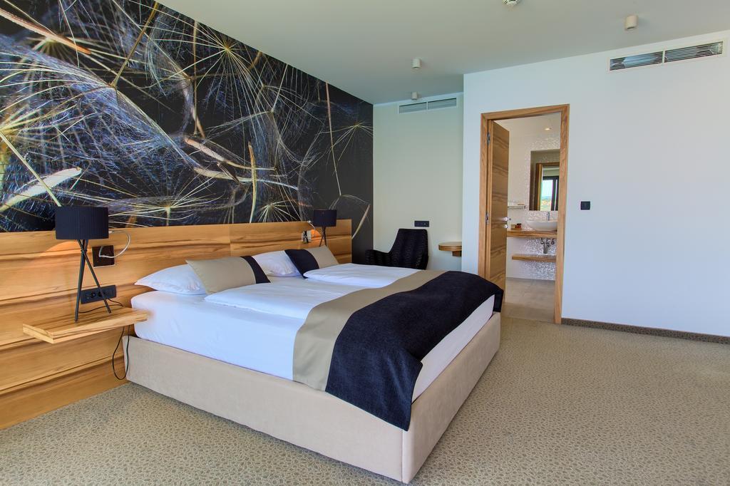 מאלינסקה Hotel Villa Margaret מראה חיצוני תמונה