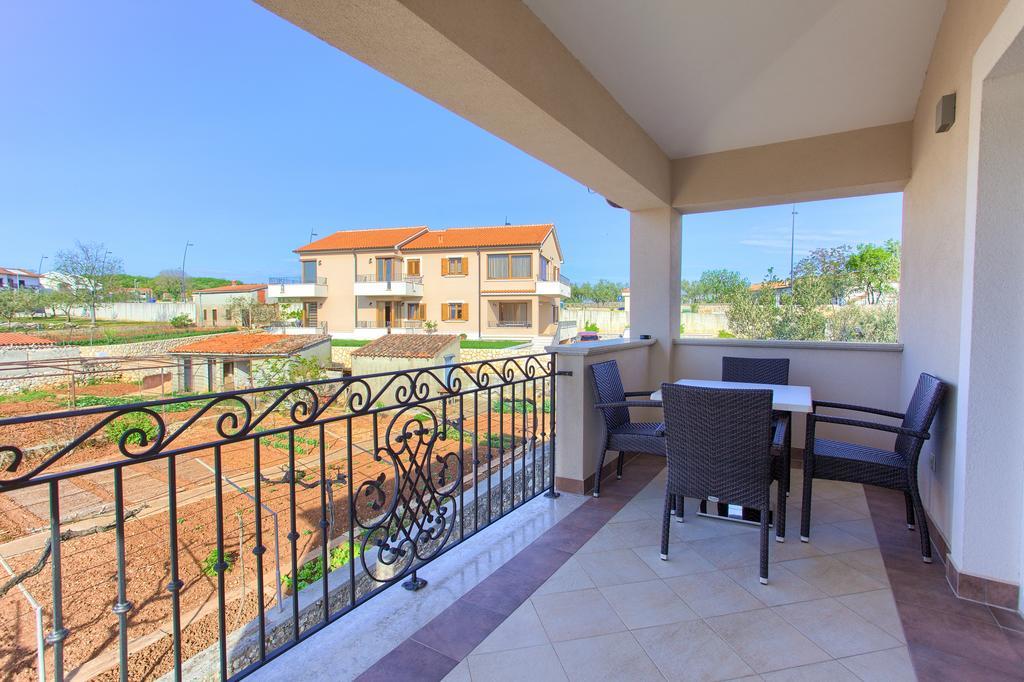 מאלינסקה Hotel Villa Margaret מראה חיצוני תמונה