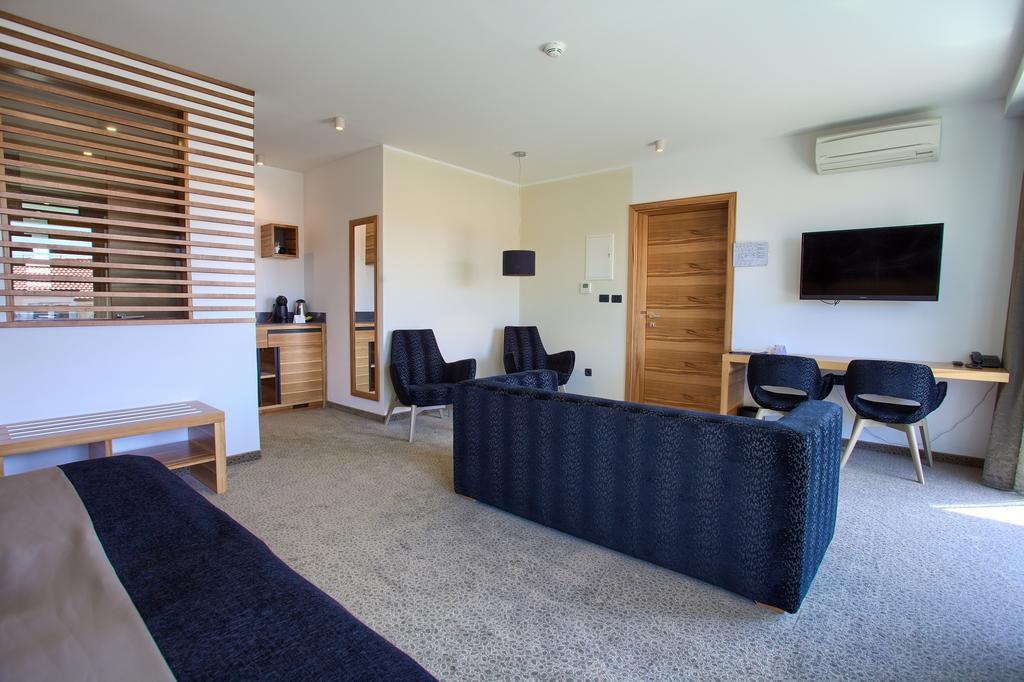 מאלינסקה Hotel Villa Margaret מראה חיצוני תמונה