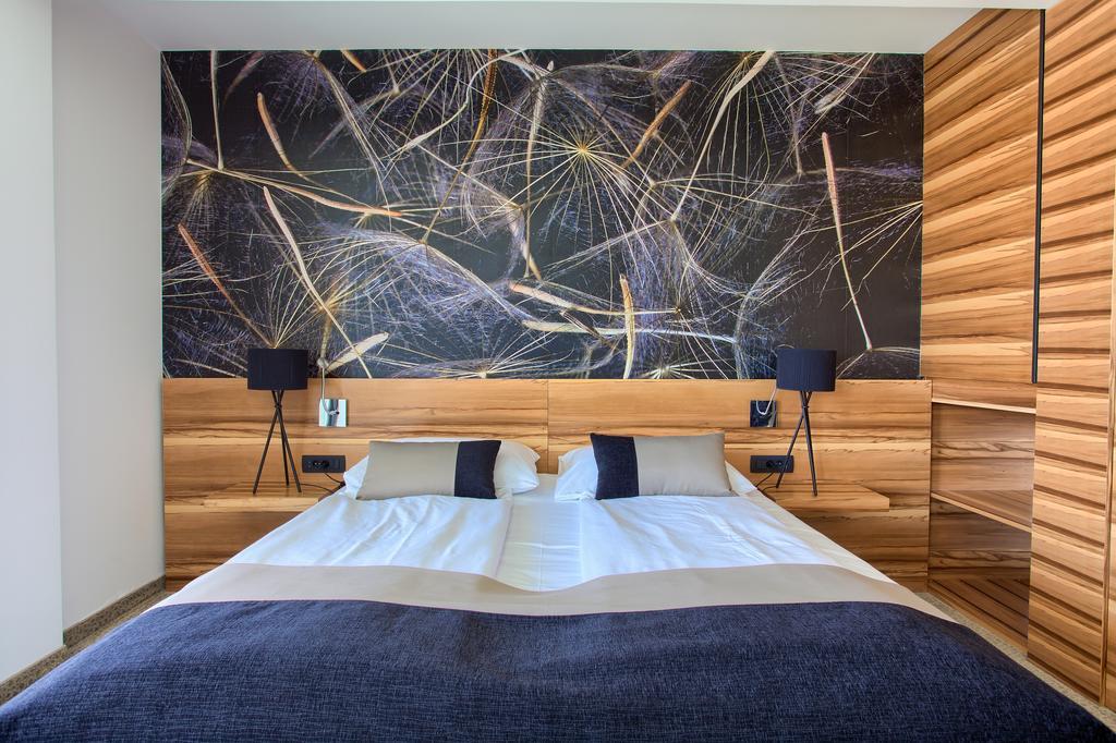 מאלינסקה Hotel Villa Margaret מראה חיצוני תמונה